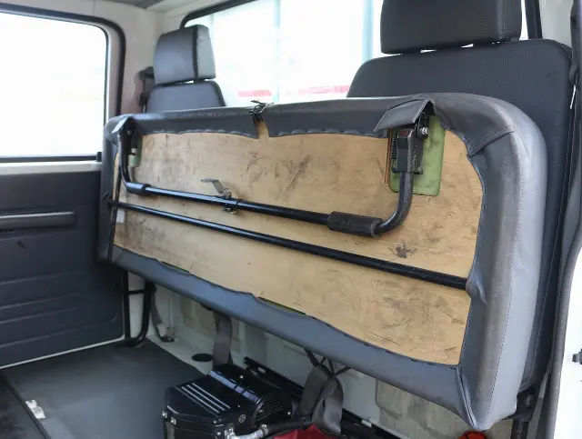 いすゞ エルフ TRG-NJS85A(4WD)の写真48