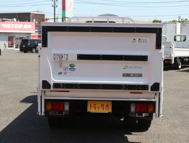 いすゞ エルフ TRG-NJR85A(2WD)の写真6