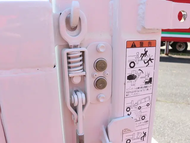 いすゞ エルフ TRG-NJR85A(2WD)の写真10