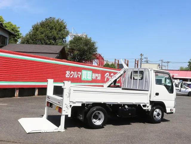 いすゞ エルフ TRG-NJR85A(2WD)の写真14