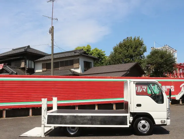 いすゞ エルフ TRG-NJR85A(2WD)の写真19