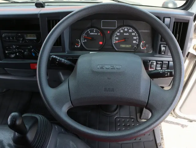 いすゞ エルフ TRG-NJR85A(2WD)の写真39