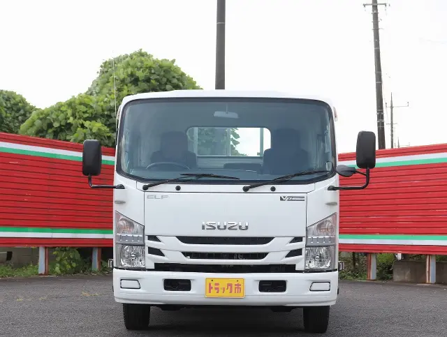 いすゞ エルフ TRG-NPR85AR(2WD)の写真2