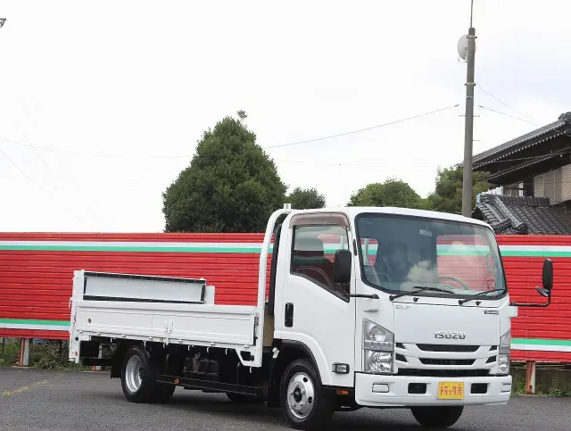 いすゞ エルフ TRG-NPR85AR(2WD)の写真3