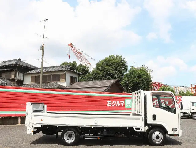 いすゞ エルフ TRG-NPR85AR(2WD)の写真4