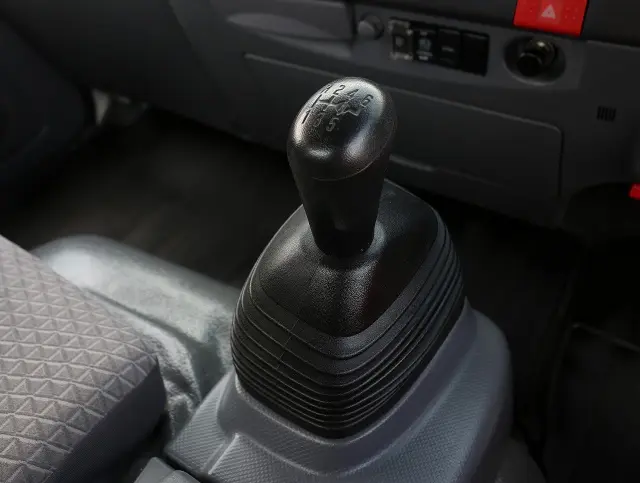 いすゞ エルフ TRG-NPR85AR(2WD)の写真36