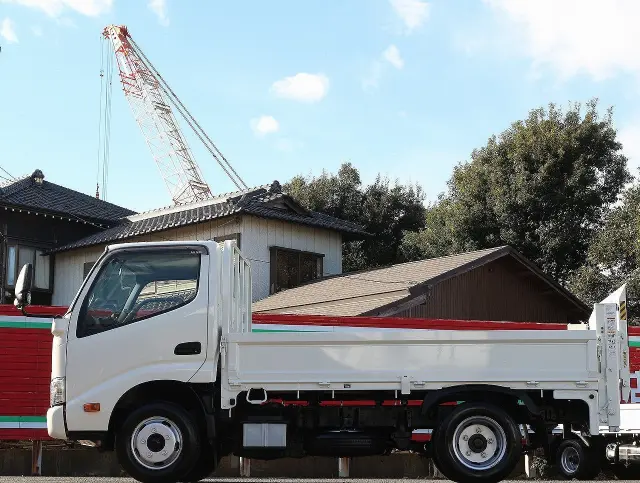 日野 デュトロ 2RG-XZU605M(2WD)の写真7