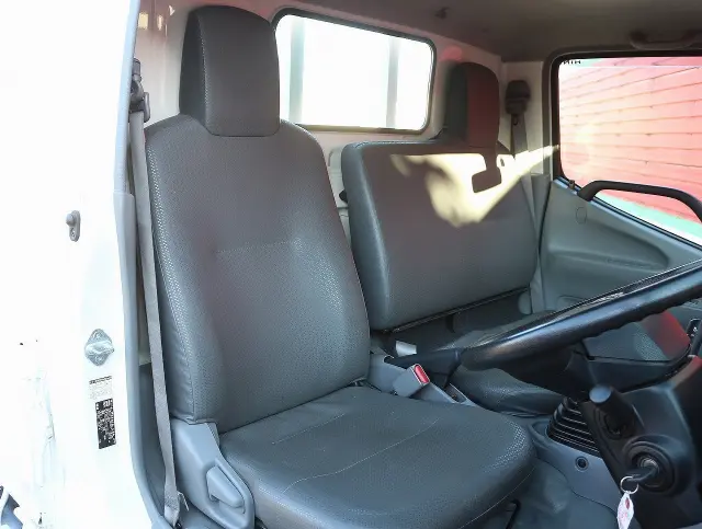 日野 デュトロ 2RG-XZU605M(2WD)の写真26