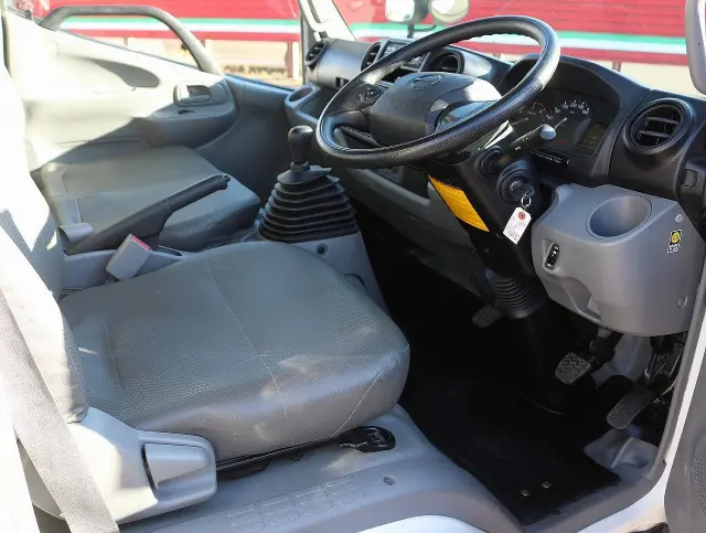 日野 デュトロ 2RG-XZU605M(2WD)の写真27