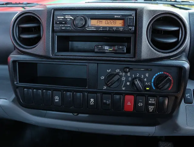 日野 デュトロ 2RG-XZU605M(2WD)の写真32