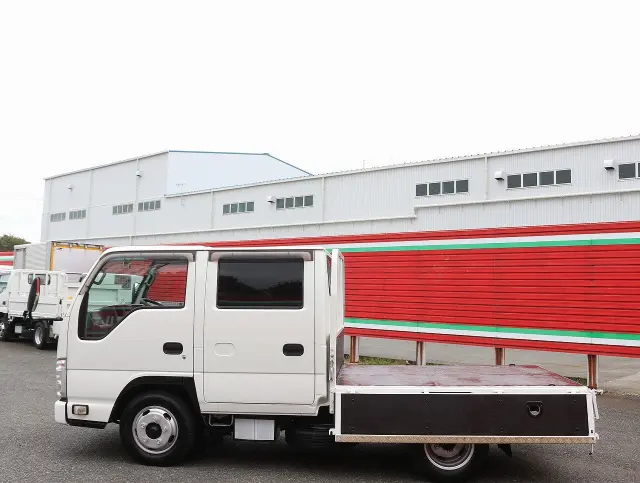 いすゞ エルフ TRG-NJR85A(2WD)の写真18