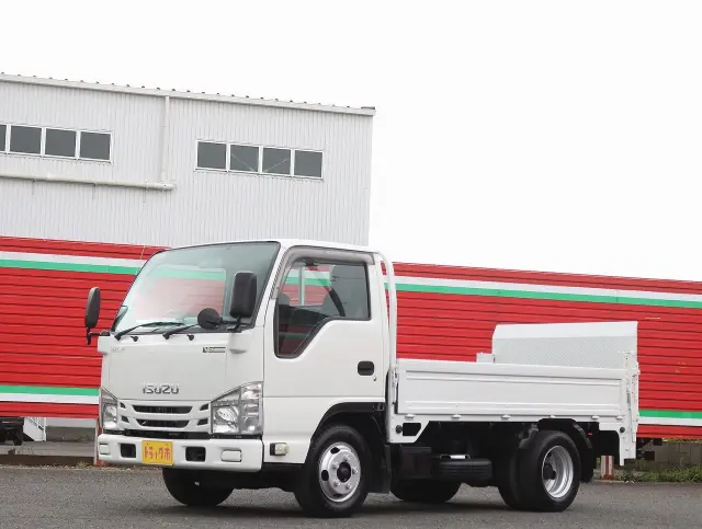 いすゞ エルフ TRG-NJR85A(2WD)の写真1
