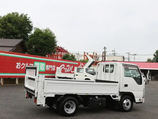 いすゞ エルフ TRG-NJR85A(2WD)の写真5