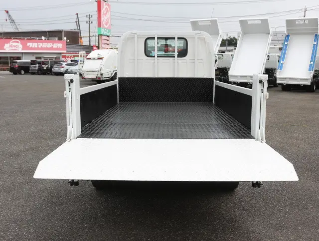 いすゞ エルフ TRG-NJR85A(2WD)の写真10