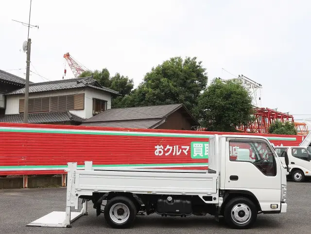 いすゞ エルフ TRG-NJR85A(2WD)の写真13