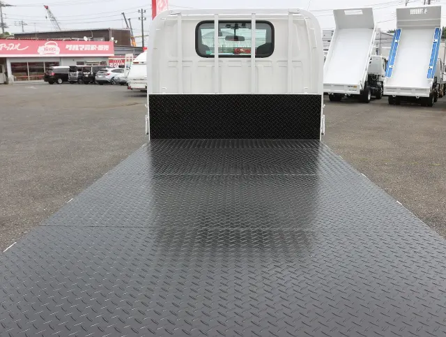 いすゞ エルフ TRG-NJR85A(2WD)の写真23