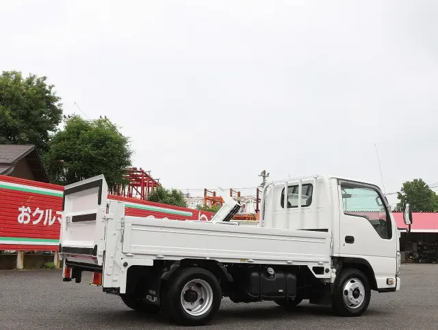 いすゞ エルフ TRG-NJR85A(2WD)の写真46