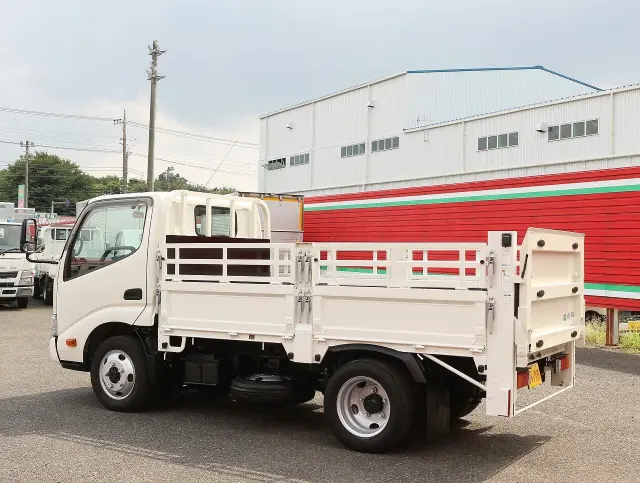 トヨタ トヨエース TKG-XZU675(4WD)の写真7