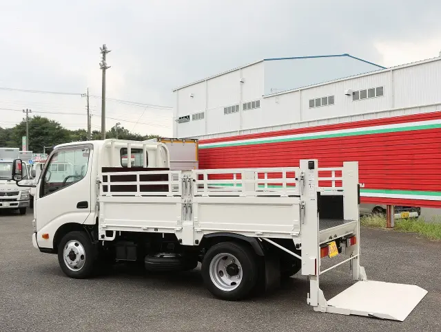 トヨタ トヨエース TKG-XZU675(4WD)の写真15