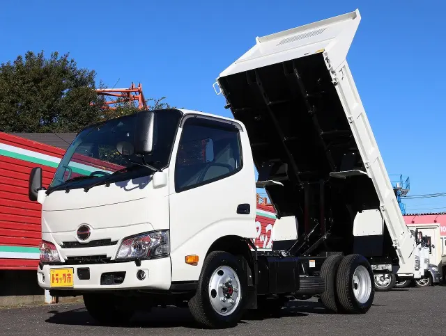 日野 デュトロ 2DG-XZU675T(4WD)の写真1