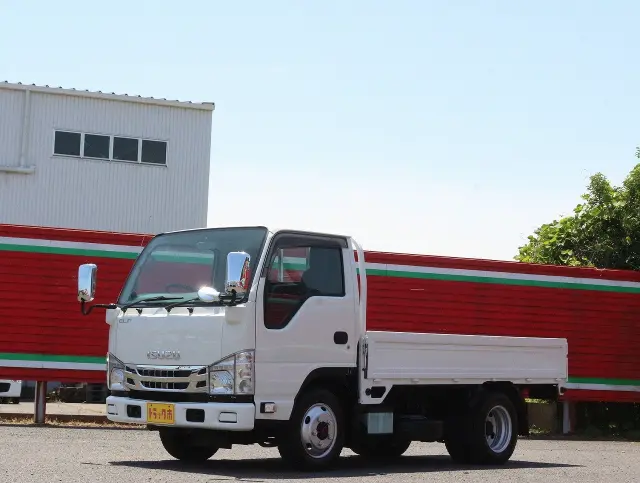 いすゞ エルフ TPG-NJS85A(4WD)の写真1