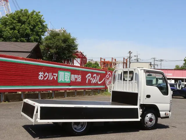 いすゞ エルフ TPG-NJS85A(4WD)の写真14