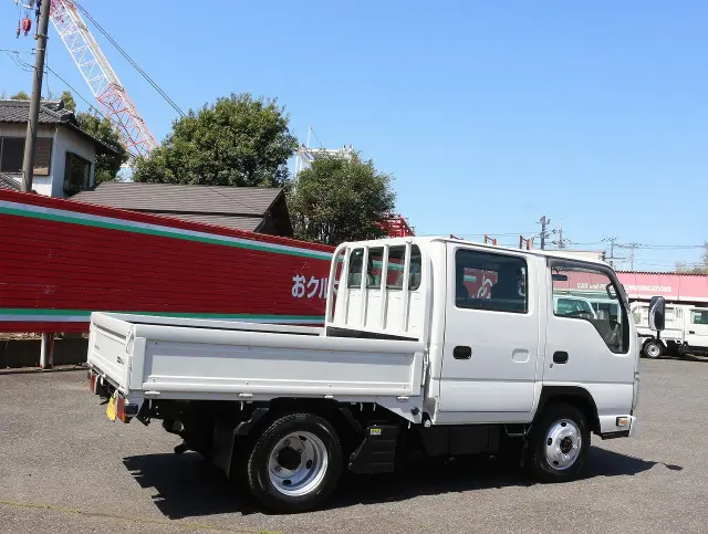 いすゞ エルフ TRG-NJS85A(4WD)の写真5