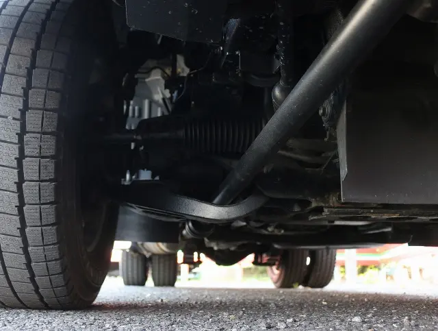 いすゞ エルフ TRG-NJS85A(4WD)の写真23