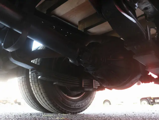 いすゞ エルフ TRG-NJS85A(4WD)の写真24