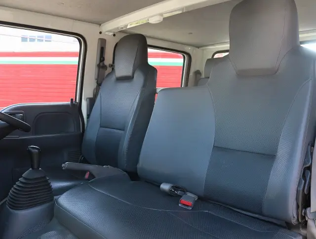 いすゞ エルフ TRG-NJS85A(4WD)の写真41