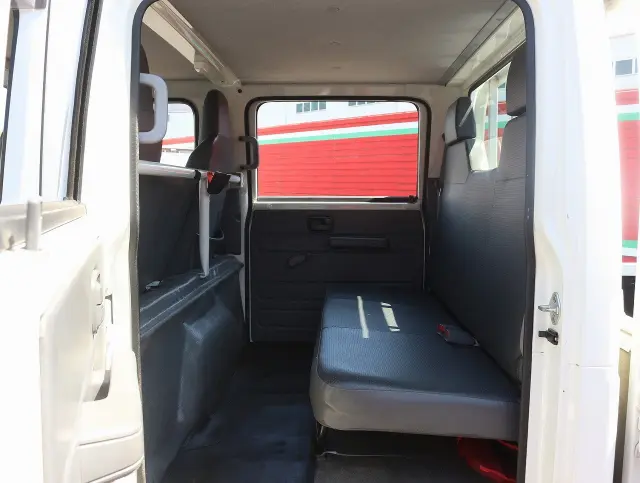 いすゞ エルフ TRG-NJS85A(4WD)の写真42