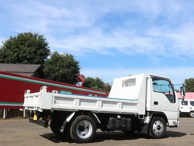 いすゞ エルフ TPG-NJR85AD(2WD)の写真6
