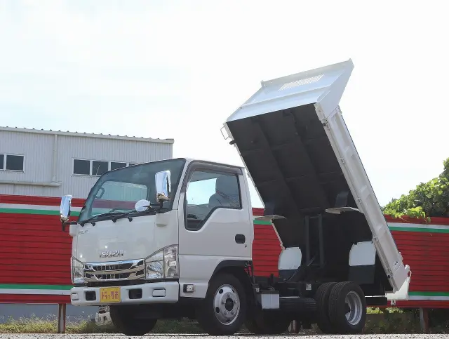 いすゞ エルフ TPG-NJR85AD(2WD)の写真19