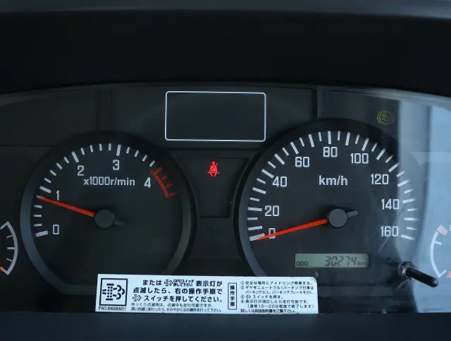 いすゞ エルフ TPG-NJR85AD(2WD)の写真34
