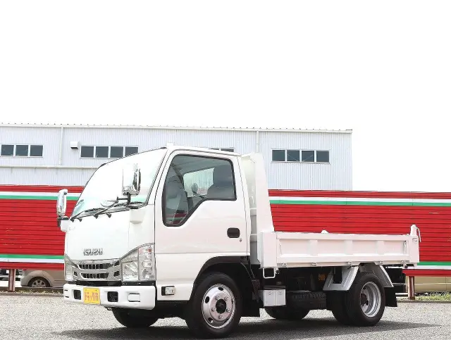 いすゞ エルフ BKG-NJR85AD(2WD)の写真2