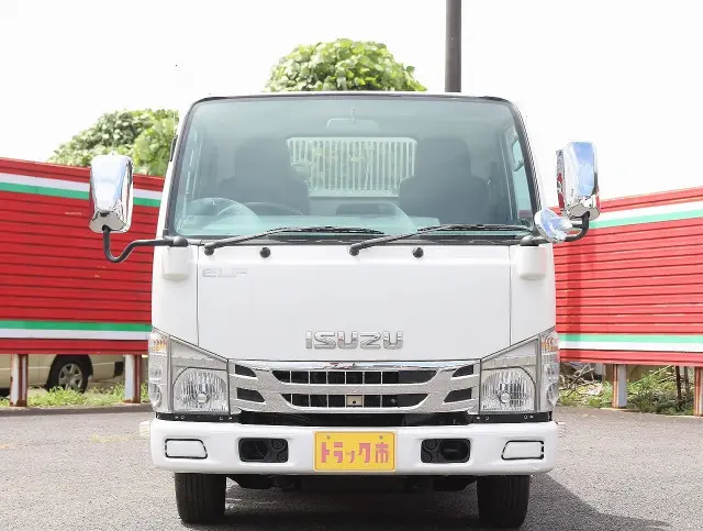 いすゞ エルフ BKG-NJR85AD(2WD)の写真3