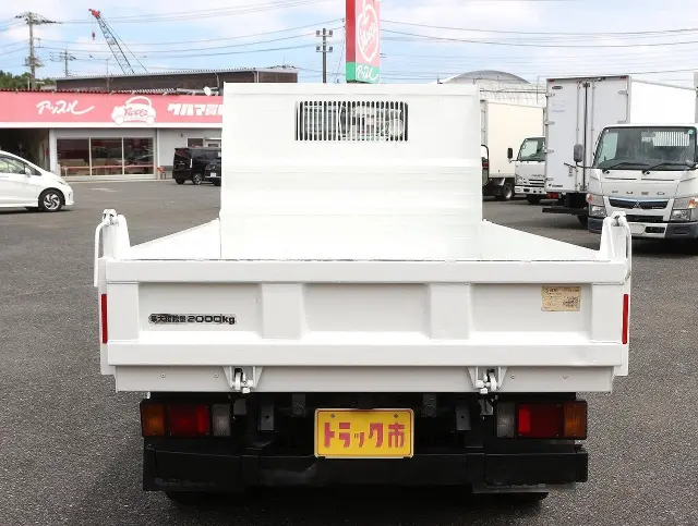 いすゞ エルフ BKG-NJR85AD(2WD)の写真12