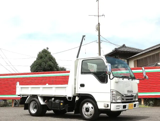 いすゞ エルフ BKG-NJR85AD(2WD)の写真50