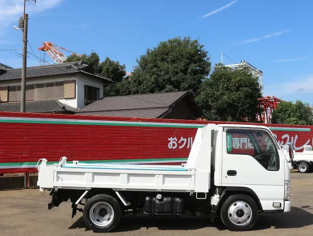 いすゞ エルフ TPG-NJR85AD(2WD)の写真5