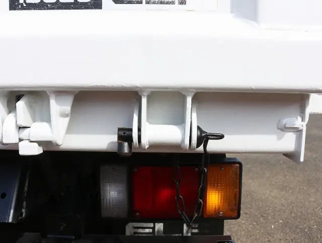 いすゞ エルフ TPG-NJR85AD(2WD)の写真9