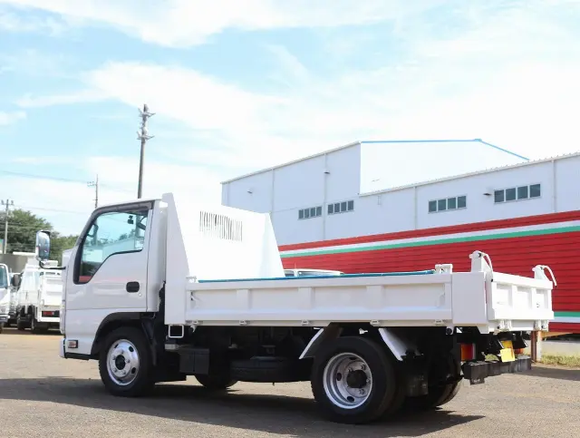 いすゞ エルフ TPG-NJR85AD(2WD)の写真10
