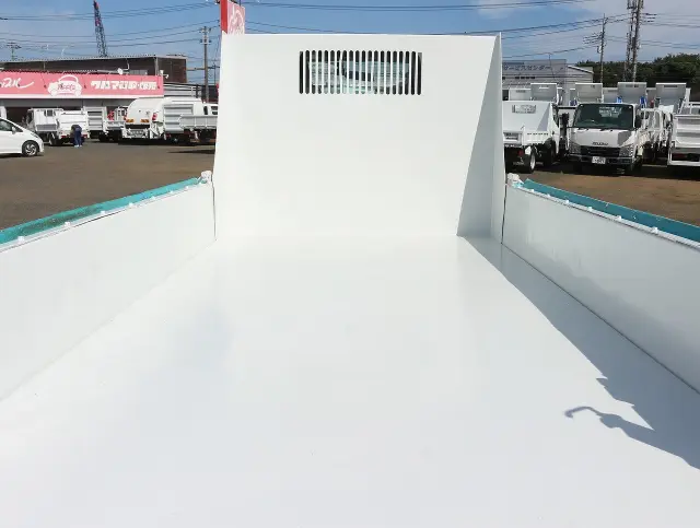 いすゞ エルフ TPG-NJR85AD(2WD)の写真15