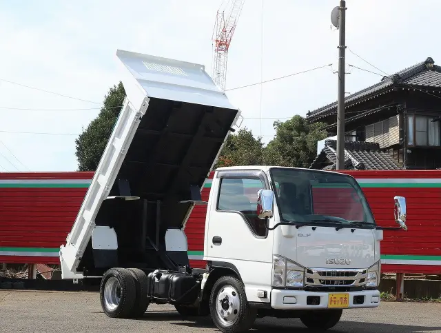 いすゞ エルフ TPG-NJR85AD(2WD)の写真25