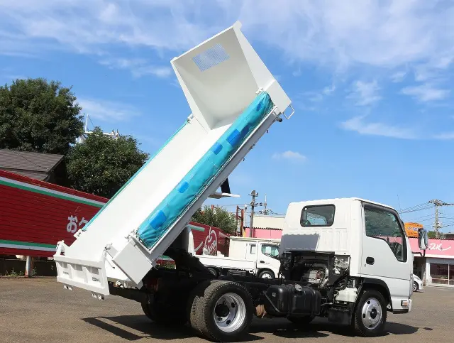 いすゞ エルフ TPG-NJR85AD(2WD)の写真32