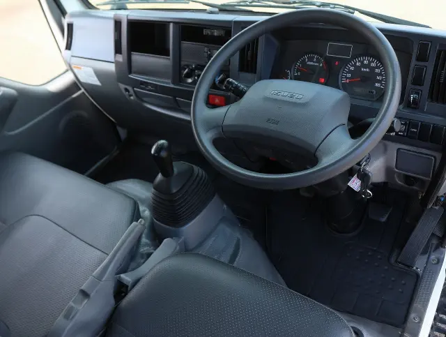 いすゞ エルフ TPG-NJR85AD(2WD)の写真39