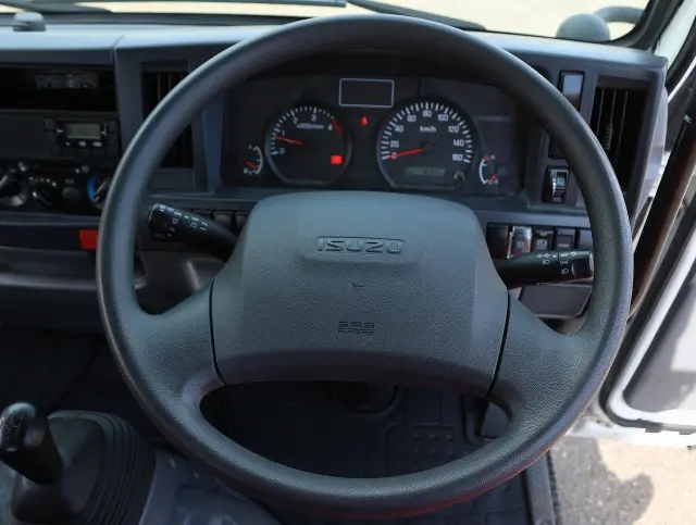 いすゞ エルフ TPG-NJR85AD(2WD)の写真41