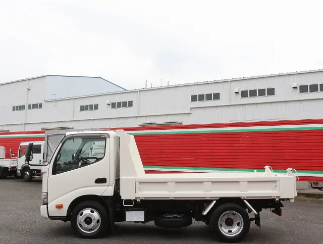 日野 デュトロ 2RG-XZU600T(2WD)の写真10