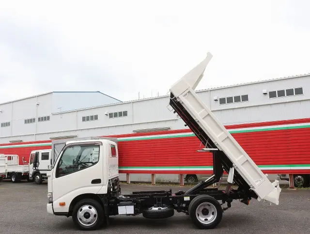 日野 デュトロ 2RG-XZU600T(2WD)の写真24