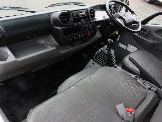 日野 デュトロ 2RG-XZU600T(2WD)の写真45