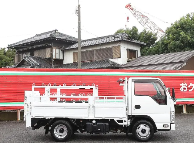 いすゞ エルフ TRG-NJR85A(2WD)の写真7
